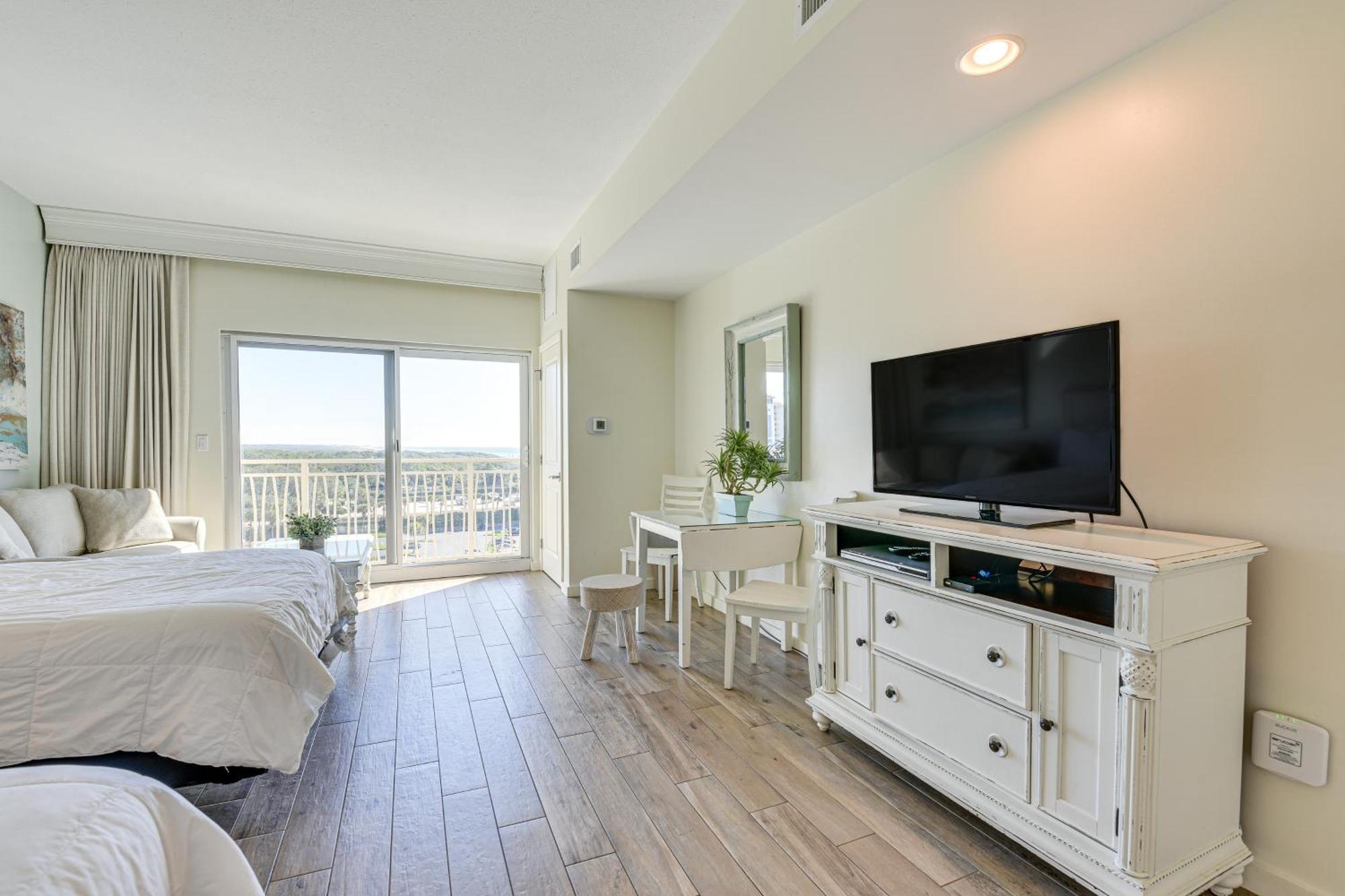 Destin Resort Studio With Pool - Walk To Beach! Eksteriør billede