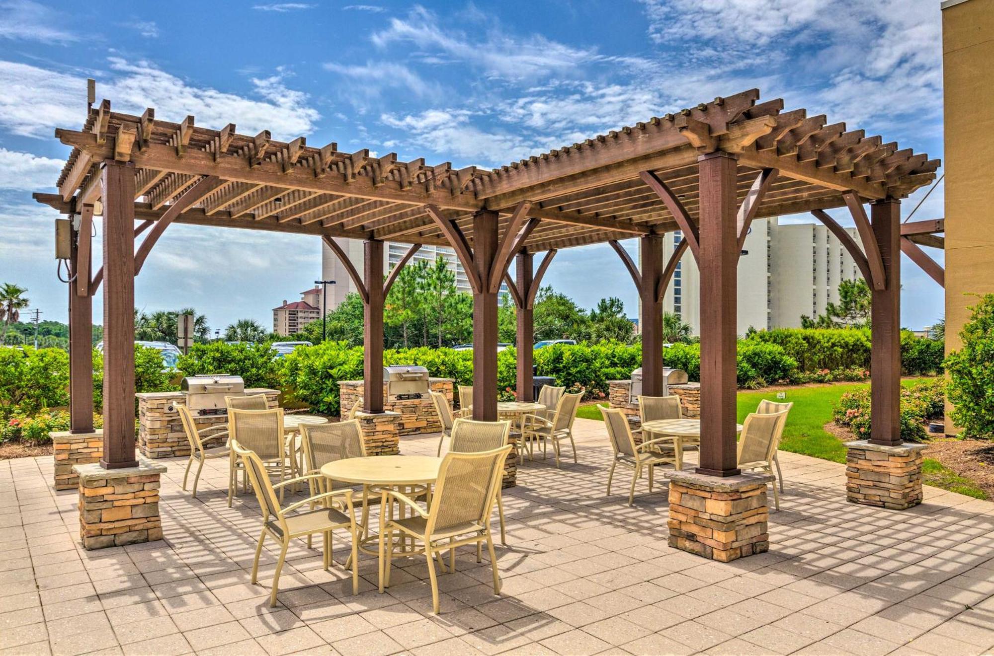 Destin Resort Studio With Pool - Walk To Beach! Eksteriør billede